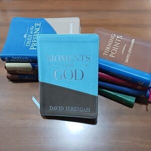 David jeremiah Book lot 9 Religious spiritial Bible